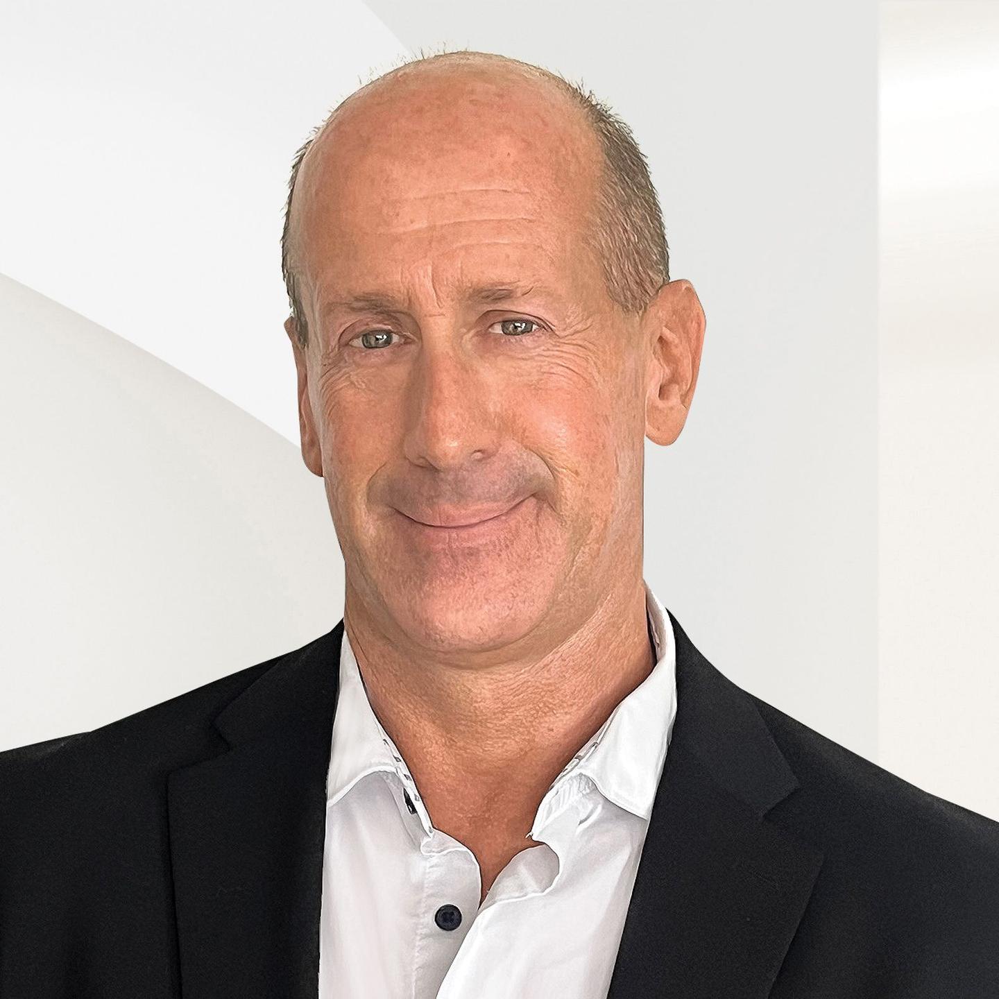 Philipp Politsch_bearb_neu Kopie_1582x1582_150dpi_RGB.jpg